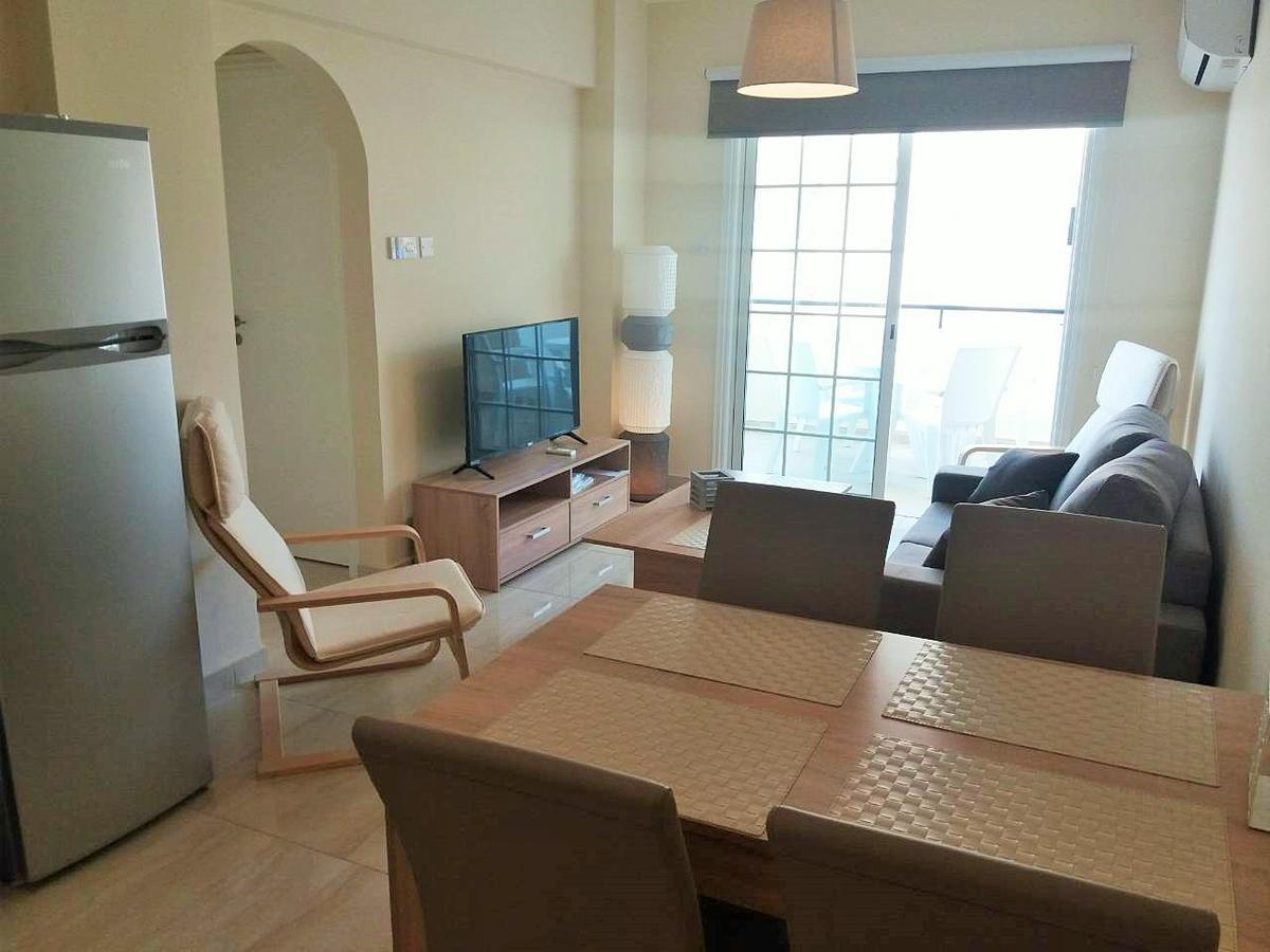 Apartment 301 Carisa Napa - Holiday Flats Lárnaka Eksteriør bilde