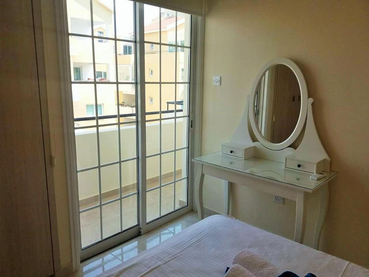 Apartment 301 Carisa Napa - Holiday Flats Lárnaka Eksteriør bilde